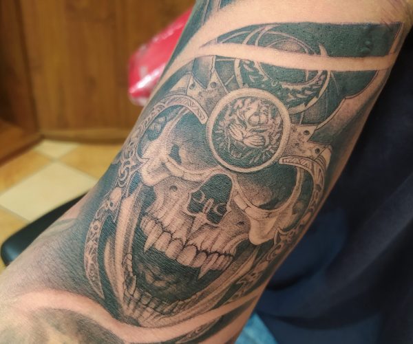 Realizm - Czaszka - tatuaż - Lots of Ink Koszalin