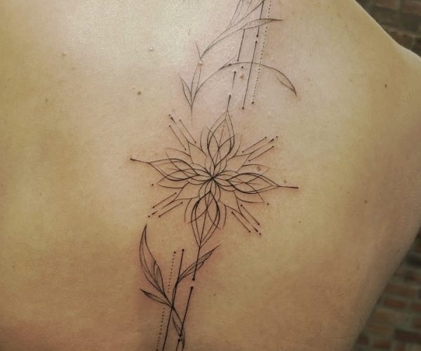 Grafika - Fineline Kwiat - Tatuaż - Lots of Ink Koszalin